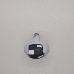 RoboShop robotporszívó szenzora a padlón.